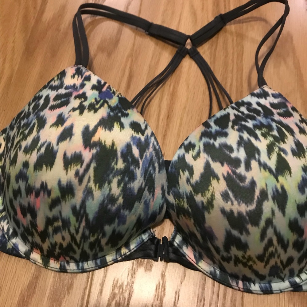 VS Push up padded bra like new
